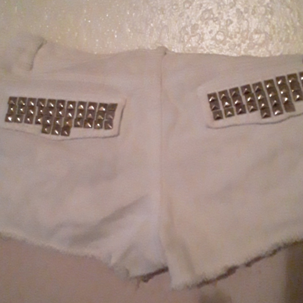 Shorts - Picture 2 of 2